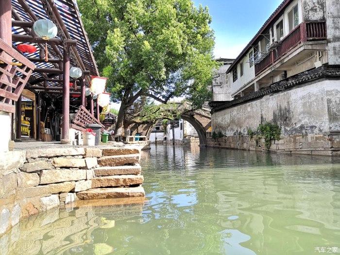 虫虫助手下载